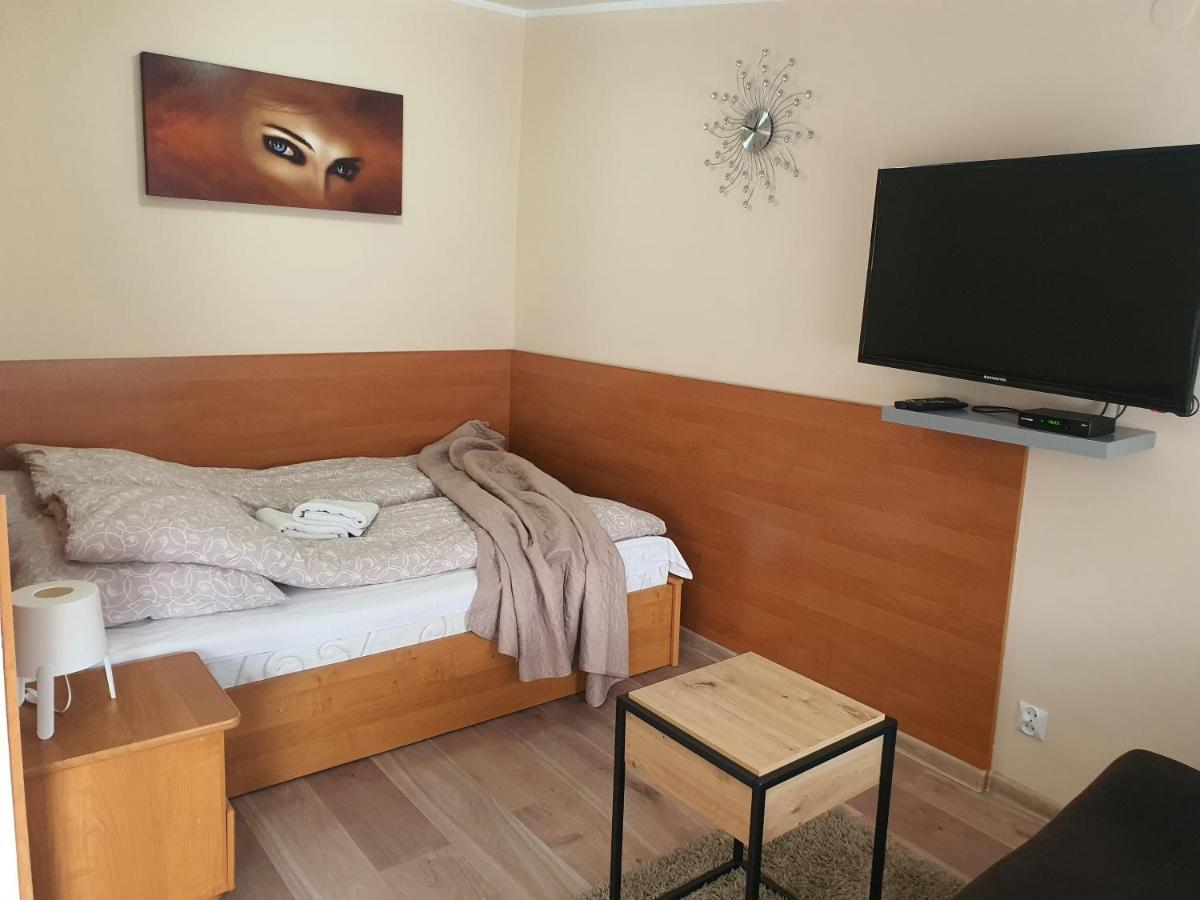 Aparthouse Apartamenty Centrum - In The City Center Near The Train Station Katowice Exterior photo