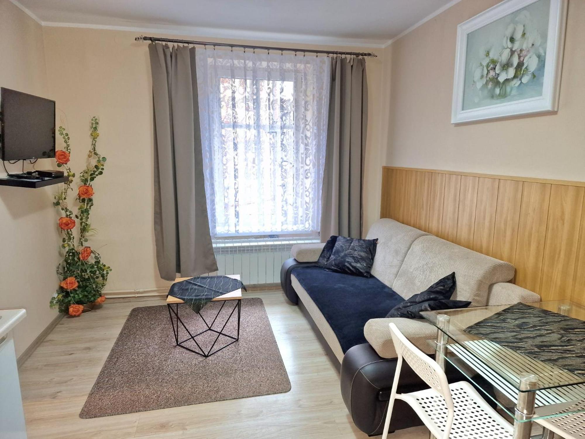 Aparthouse Apartamenty Centrum - In The City Center Near The Train Station Katowice Exterior photo