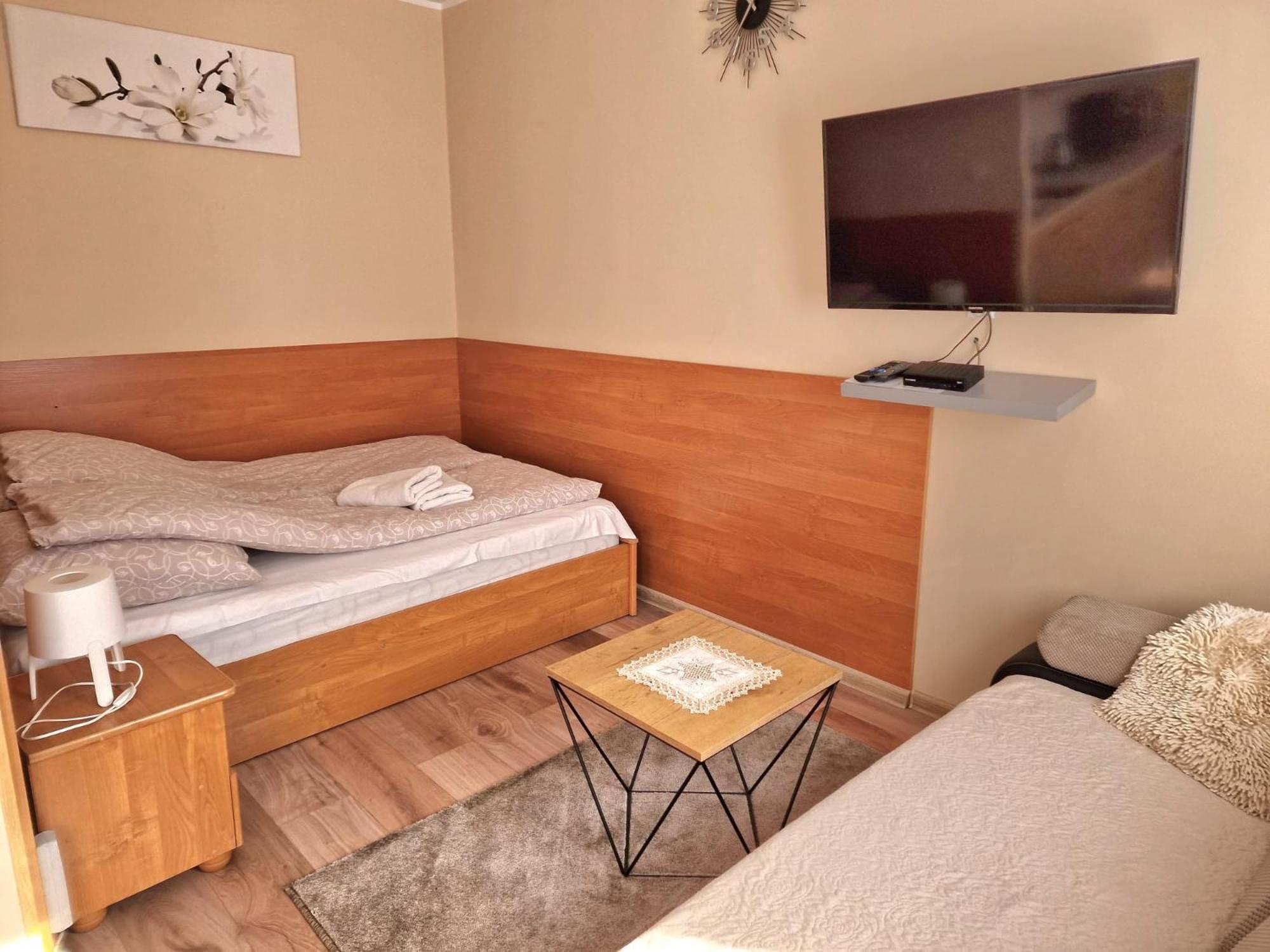 Aparthouse Apartamenty Centrum - In The City Center Near The Train Station Katowice Exterior photo
