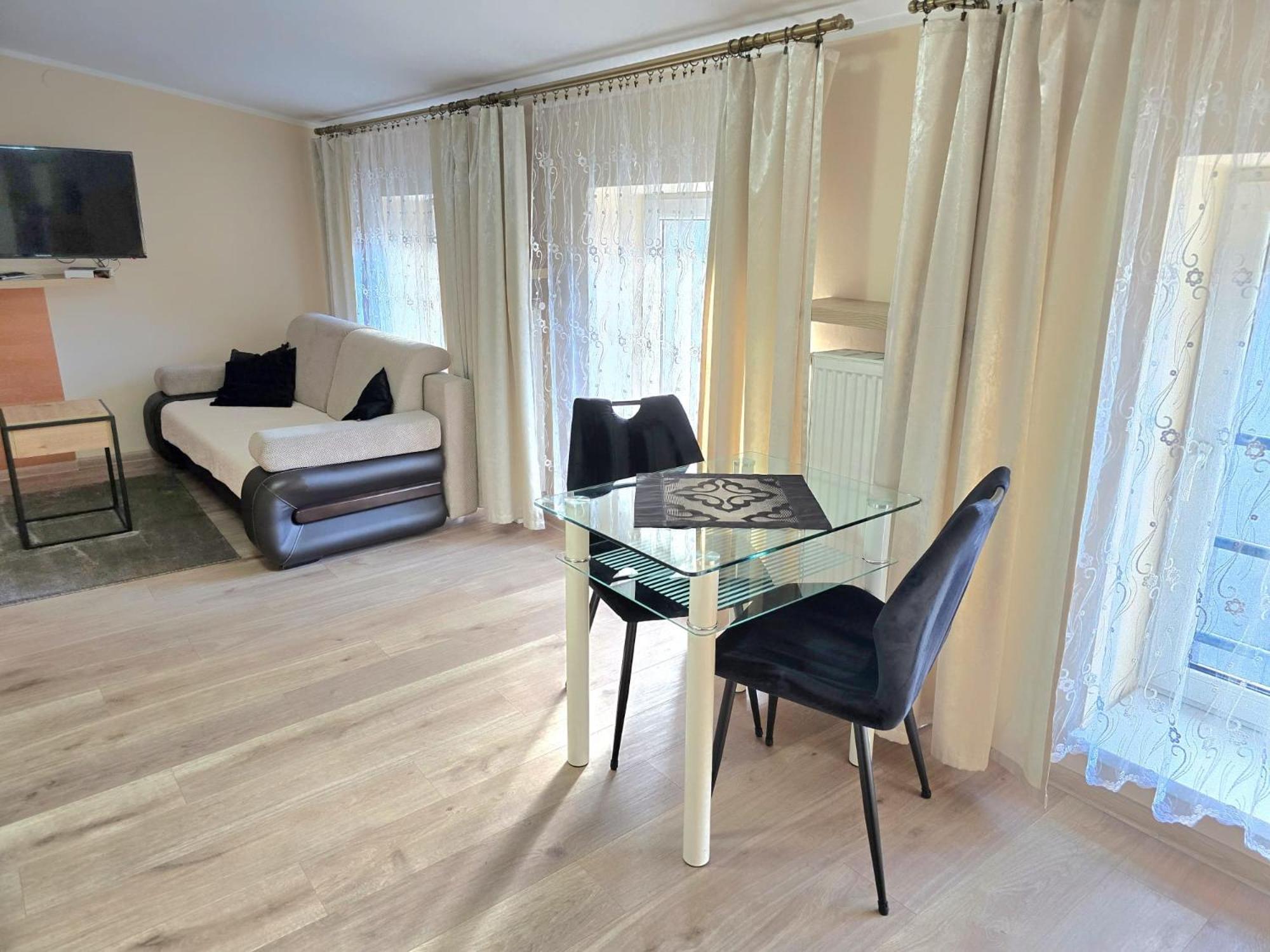 Aparthouse Apartamenty Centrum - In The City Center Near The Train Station Katowice Exterior photo